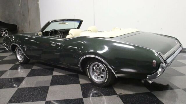 1969 Oldsmobile Cutlass S - photo 9