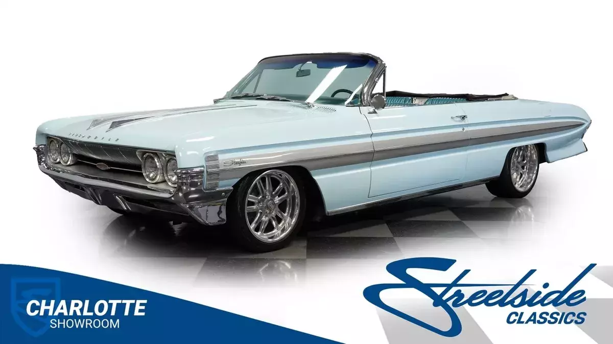 classic vintage chrome drop rag top American cruiser automatic transmission 1961 Oldsmobile Starfire Convertible