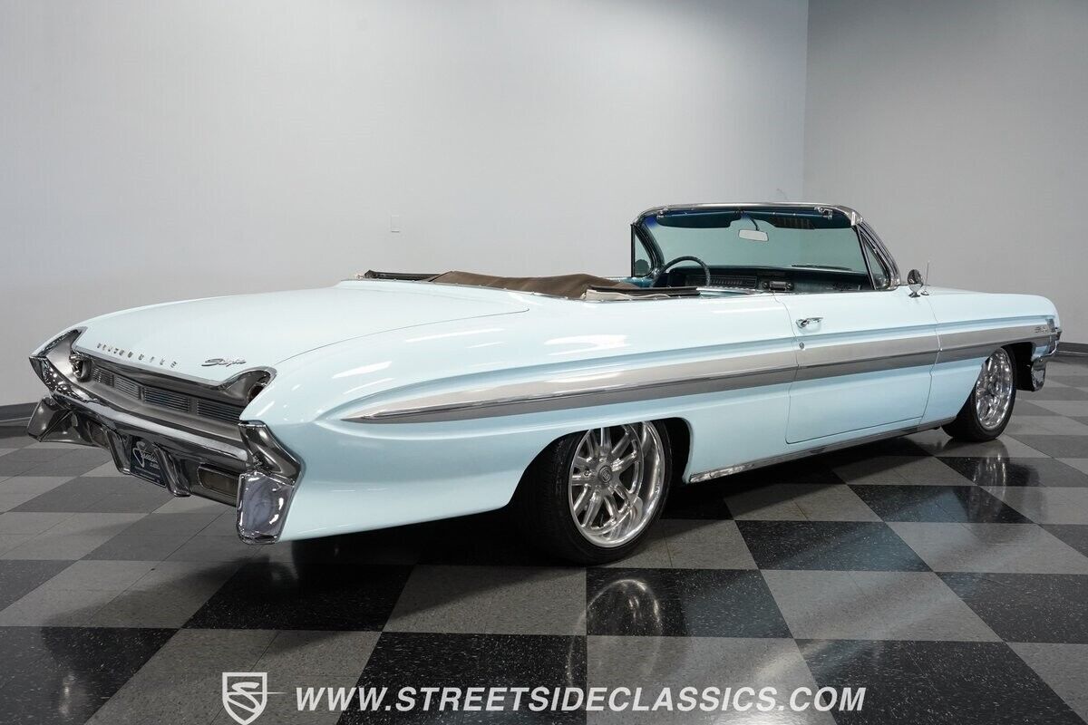 1961 Oldsmobile Starfire Convertible - photo 13