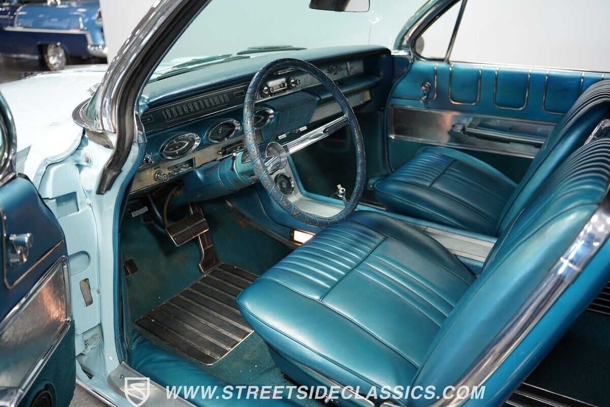 1961 Oldsmobile Starfire Convertible - photo 5