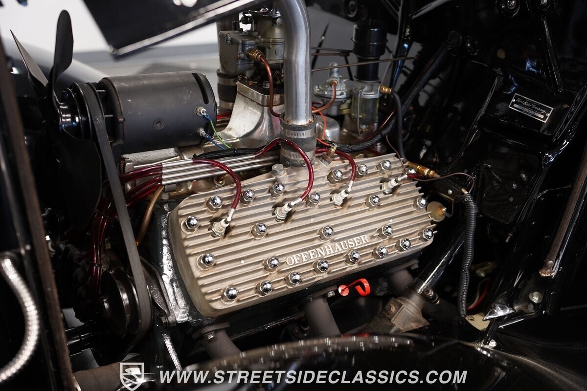 1932 Ford Cabriolet - photo 4