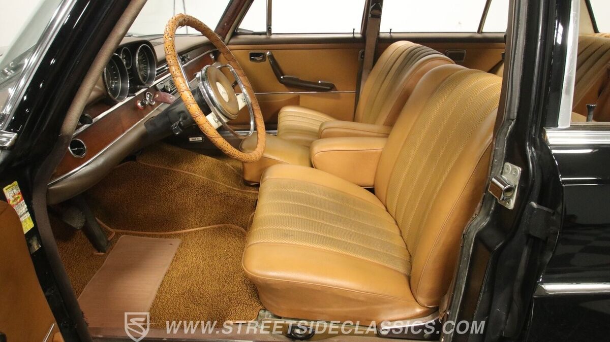 1966 Mercedes-Benz 200-Series - photo 5