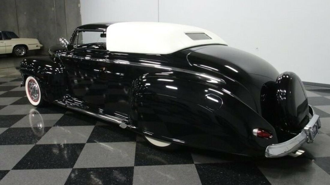 1947 Ford Deluxe Full Custom - photo 9