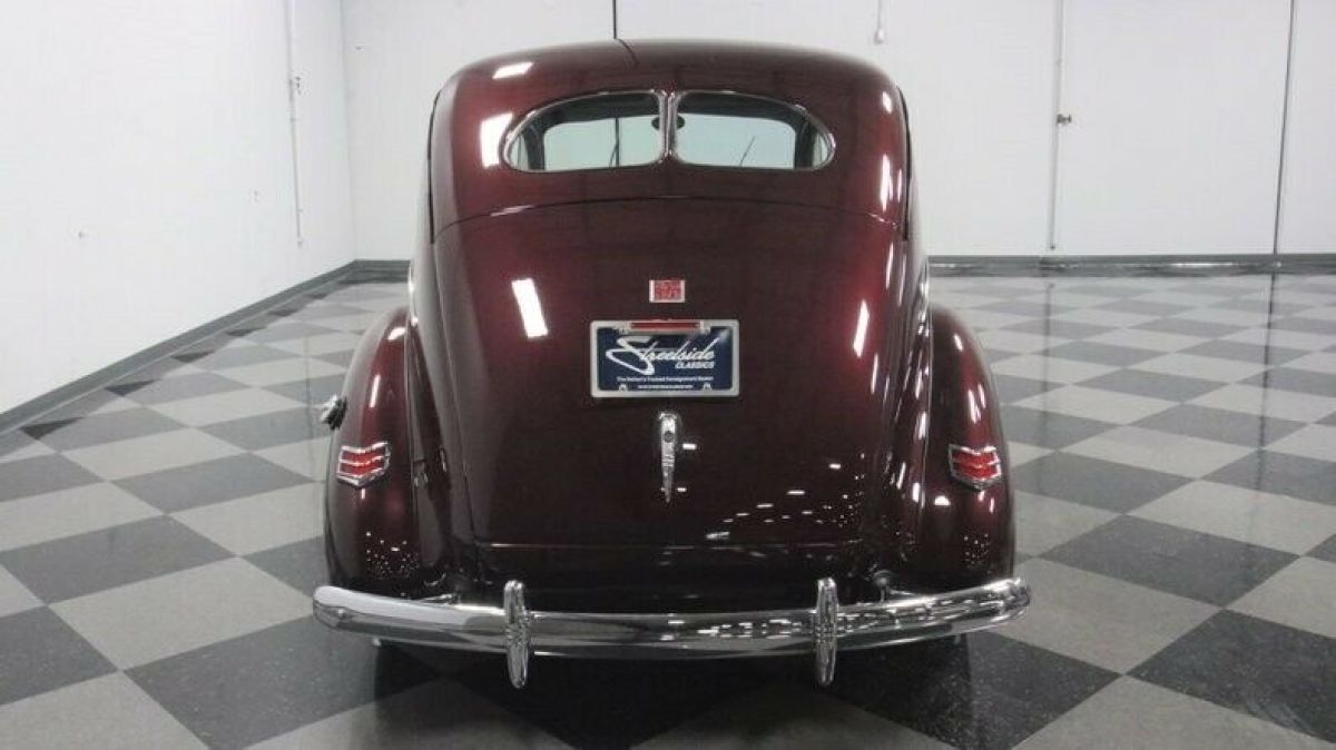1940 Ford Deluxe Sedan - photo 12