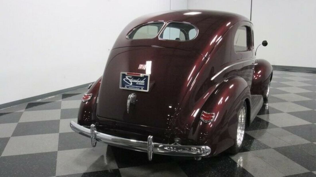 1940 Ford Deluxe Sedan - photo 13