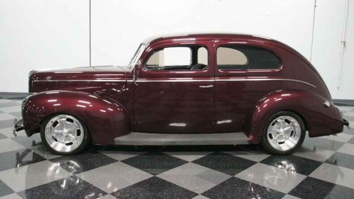 1940 Ford Deluxe Sedan - photo 8
