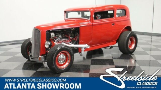 classic vintage chrome fomoco hotrod streetrod 350 v8 700r4 transmission red 1932 Ford Other --