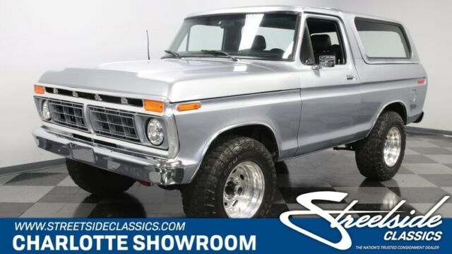 classic vintage chrome FoMoCo manual transmission silver black leather interior 1978 Ford Bronco 4X4