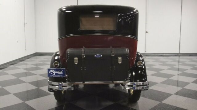 1930 Ford Model A Sedan - photo 12