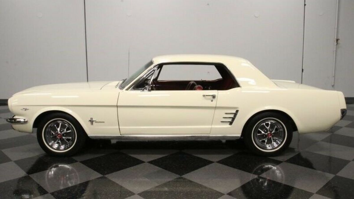 1966 Ford Mustang - photo 3