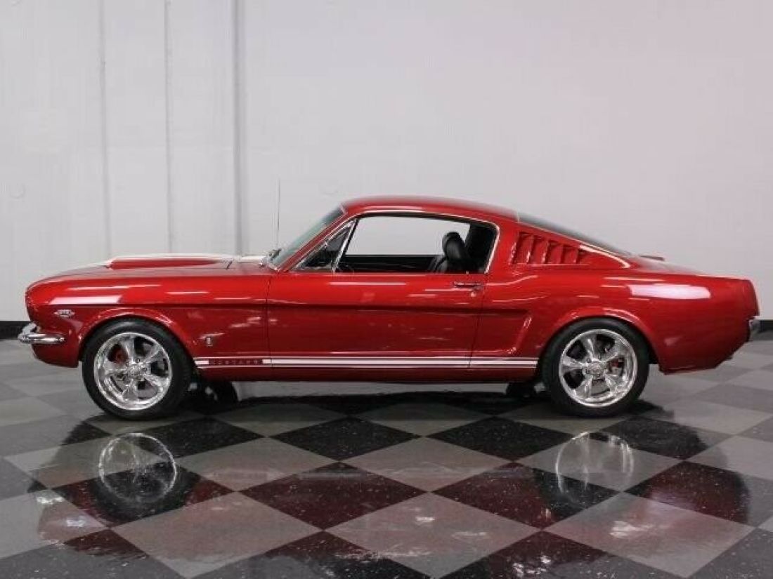 1965 Ford Mustang Fastback Restomod - photo 3