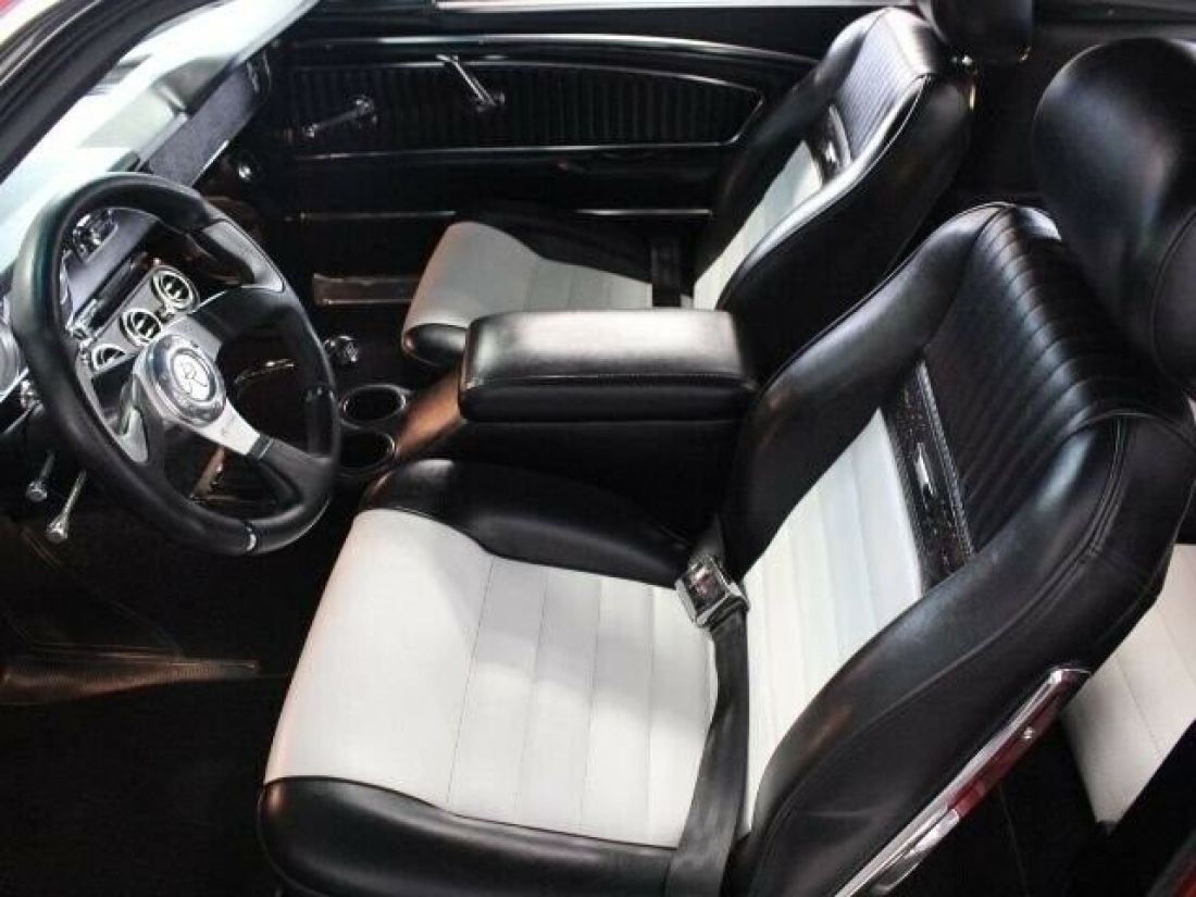1965 Ford Mustang Fastback Restomod - photo 4