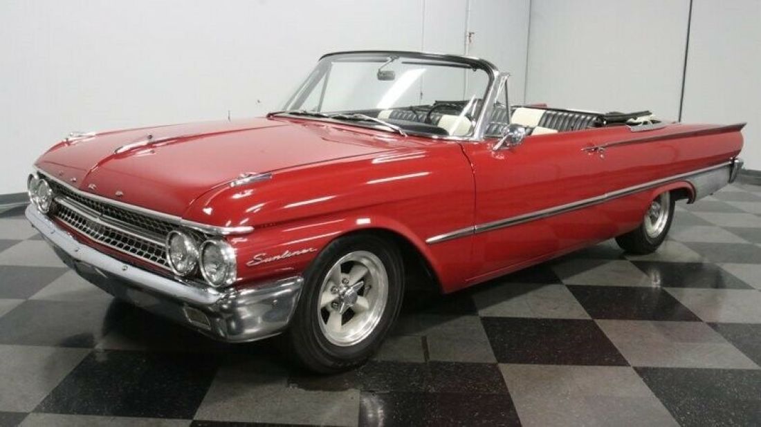 1961 Ford Galaxie Sunliner Convertible - photo 7
