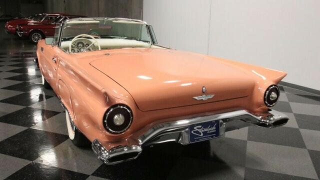 1957 Ford Thunderbird Convertible - photo 11