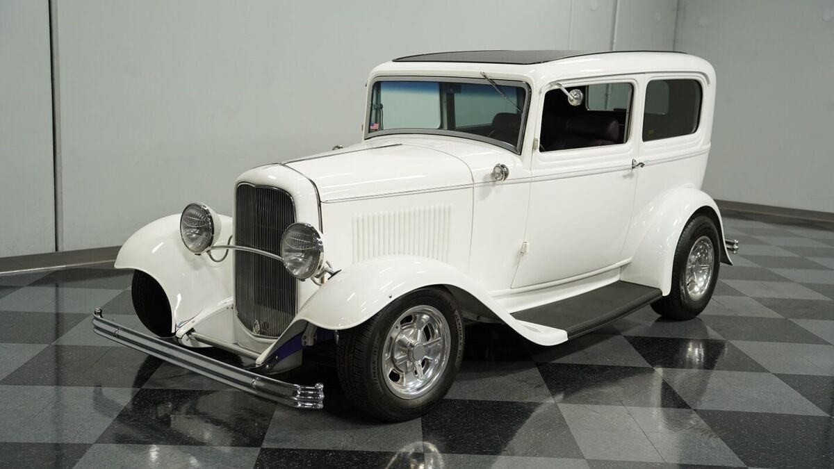 1932 Ford Tudor Restomod - photo 6