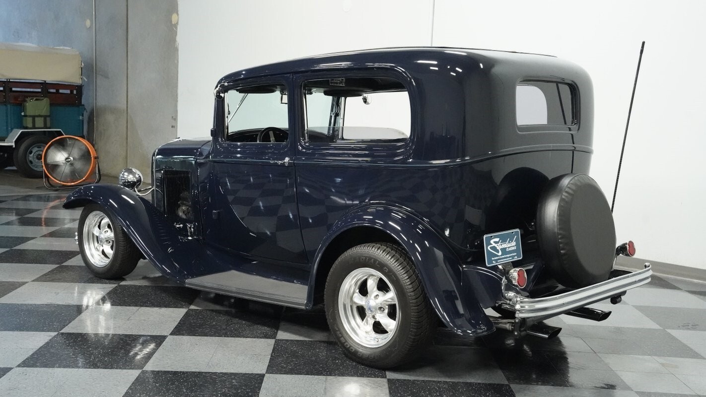 1932 Ford Tudor Streetrod - photo 7