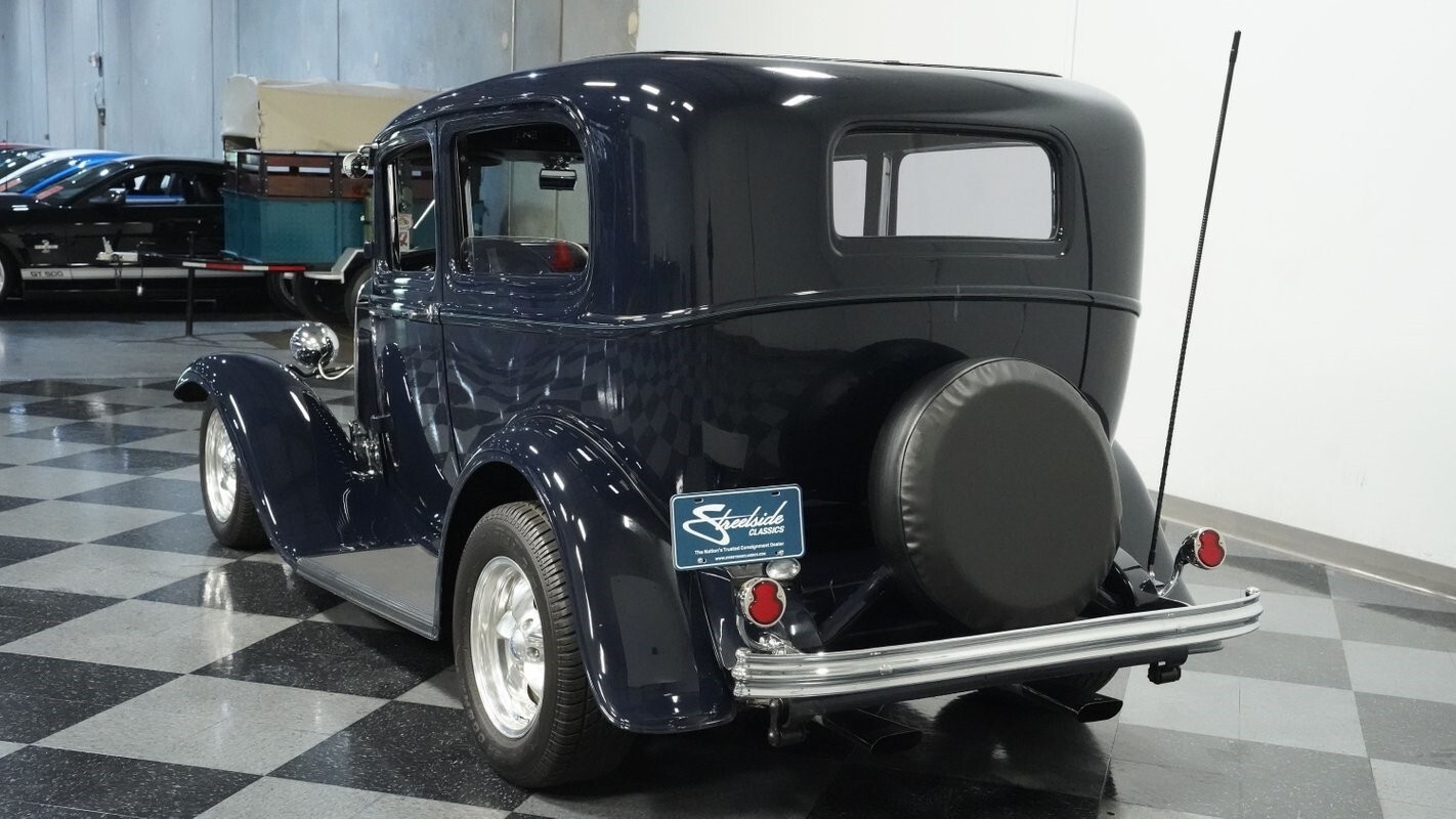 1932 Ford Tudor Streetrod - photo 8