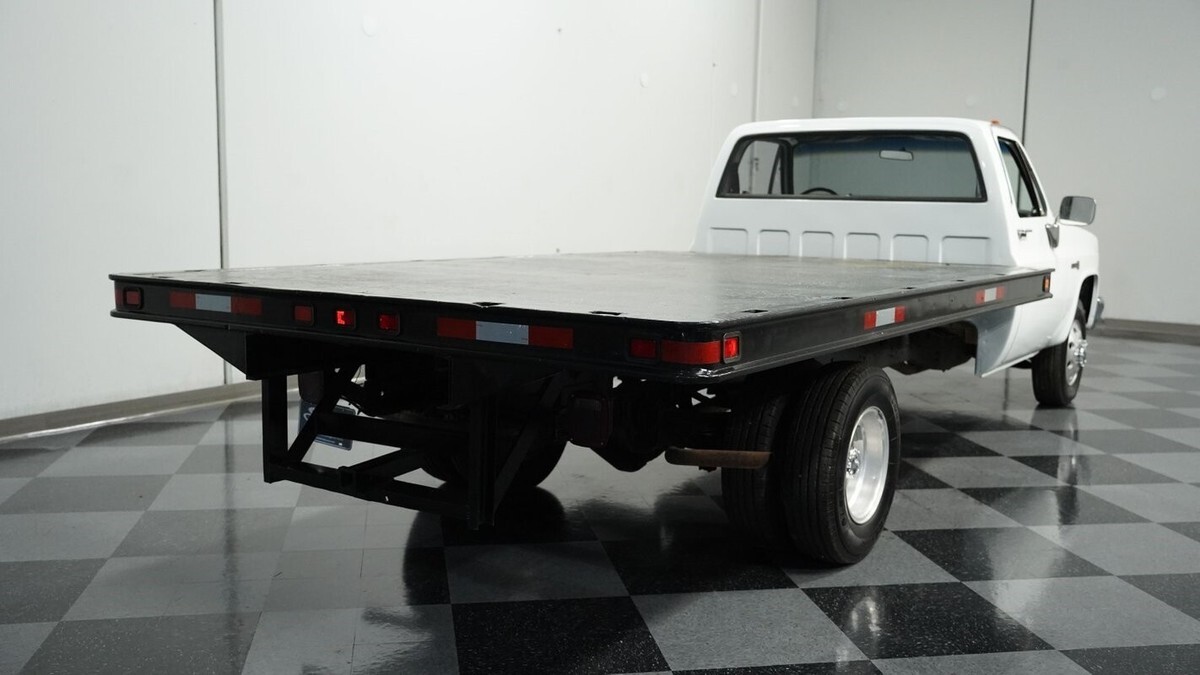 1985 GMC 3500 Flatbed Dually - photo 10