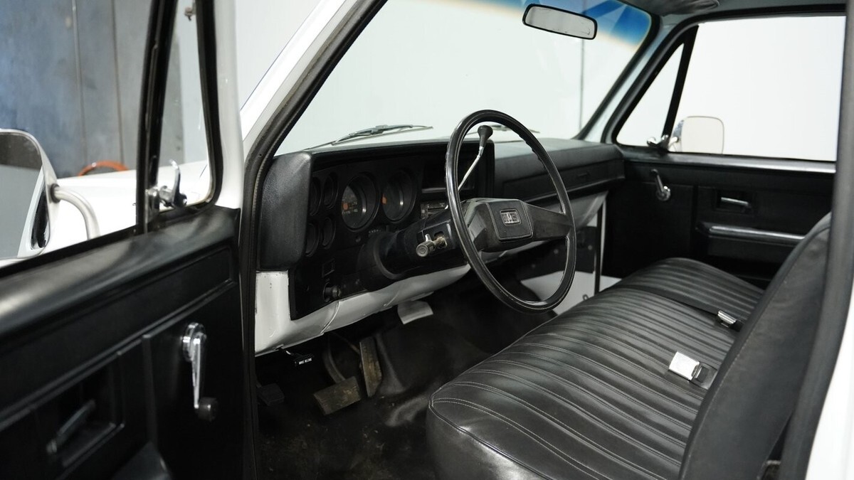 1985 GMC 3500 Flatbed Dually - photo 5