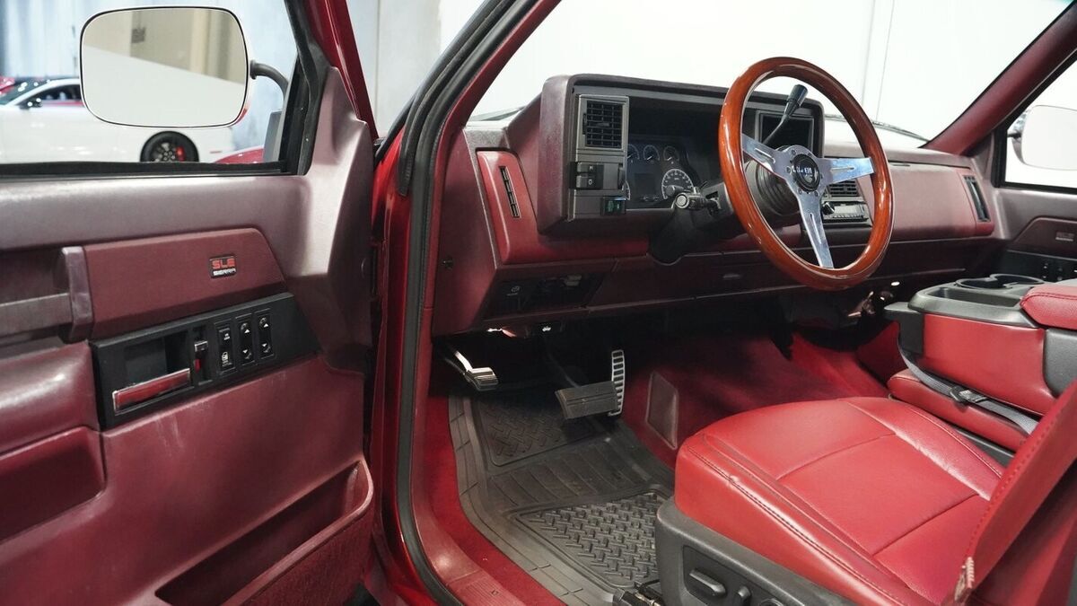 1989 GMC Sierra 1500 LS2 Restomod - photo 5