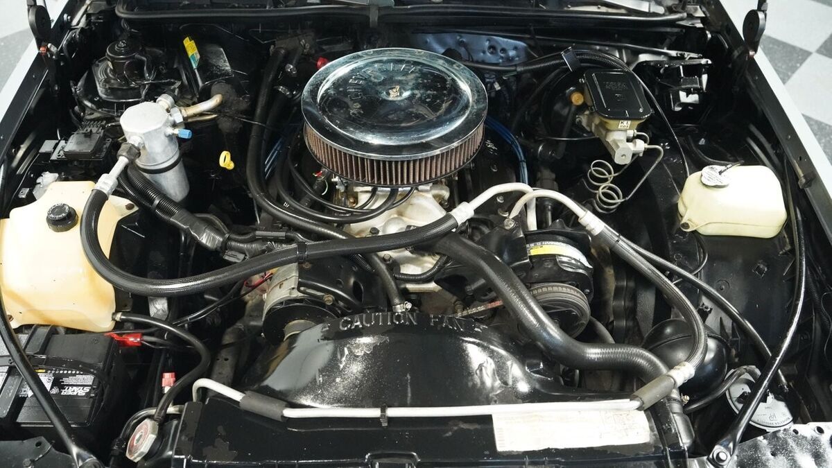 1985 Pontiac Grand Prix Brougham - photo 4