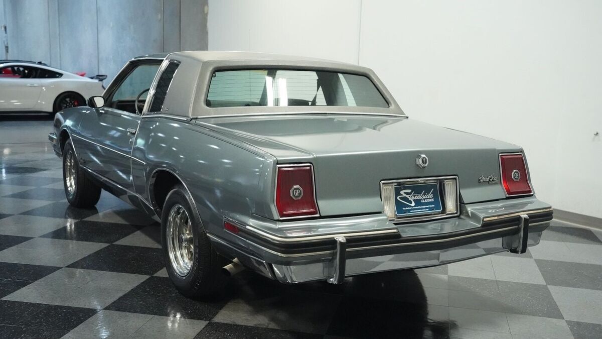 1985 Pontiac Grand Prix Brougham - photo 9