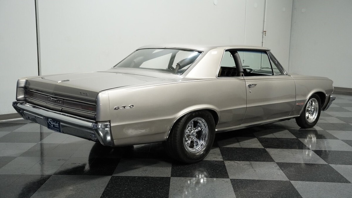 1964 Pontiac GTO - photo 12