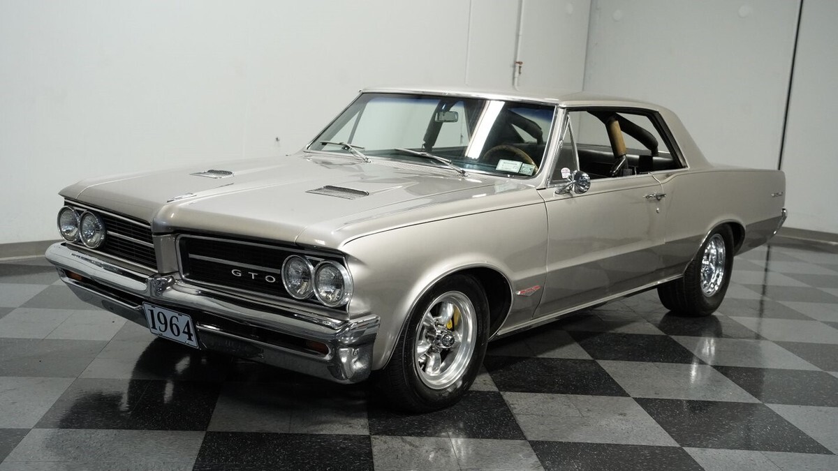 1964 Pontiac GTO - photo 6