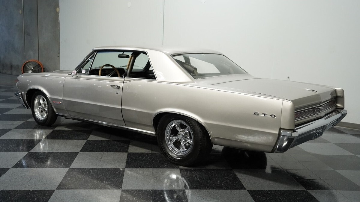 1964 Pontiac GTO - photo 8