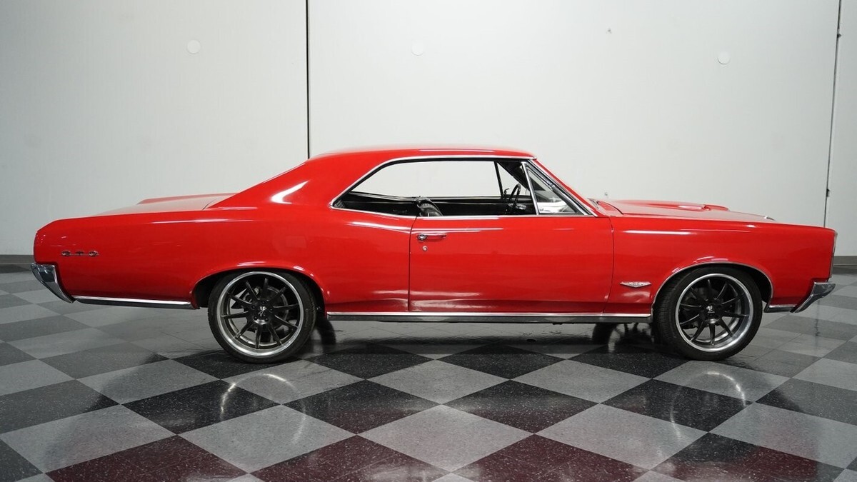 1966 Pontiac GTO LS2 Restomod - photo 13
