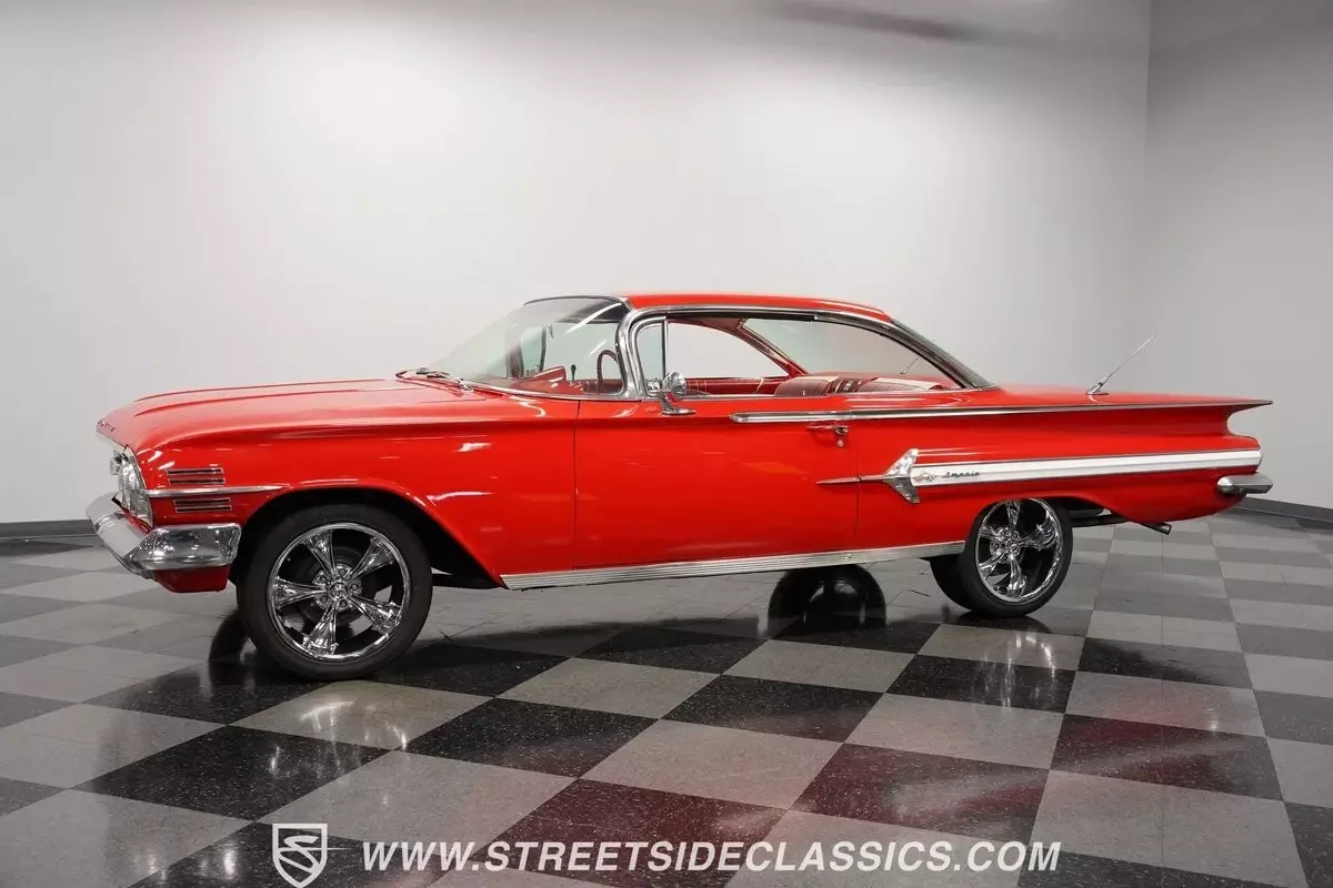 1960 Chevrolet Impala Bubble Top - photo 7