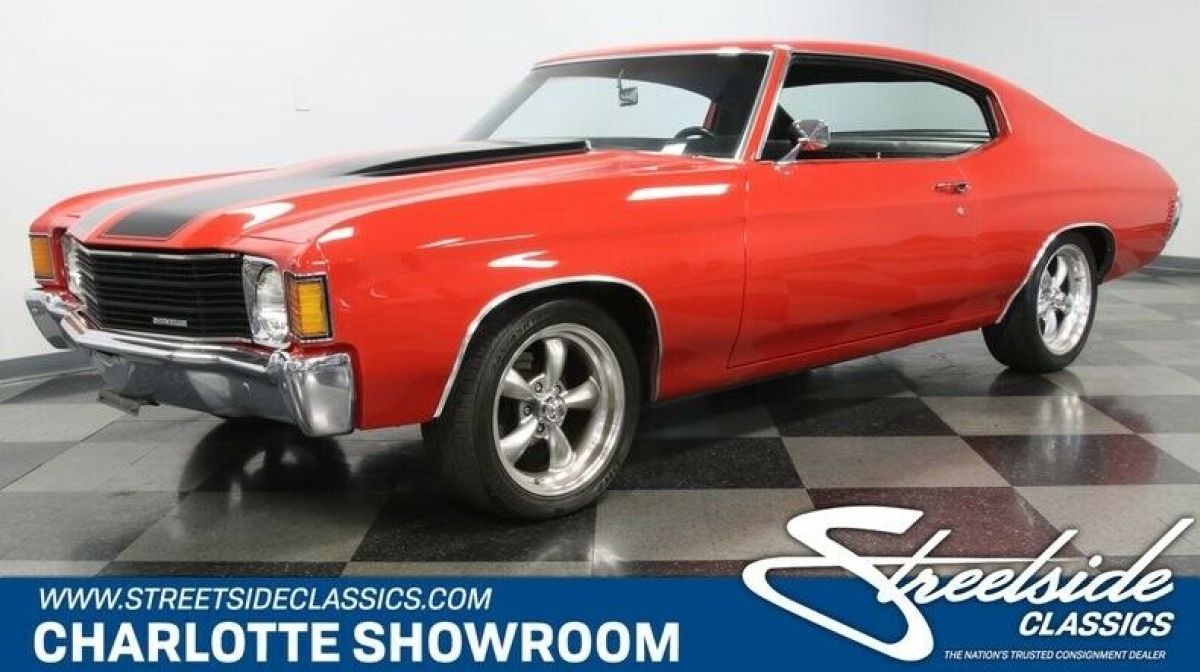 classic vintage chrome hardtop muscle car sbc stroker muncie chevy black stripes 1972 Chevrolet Chevelle SS Tribute
