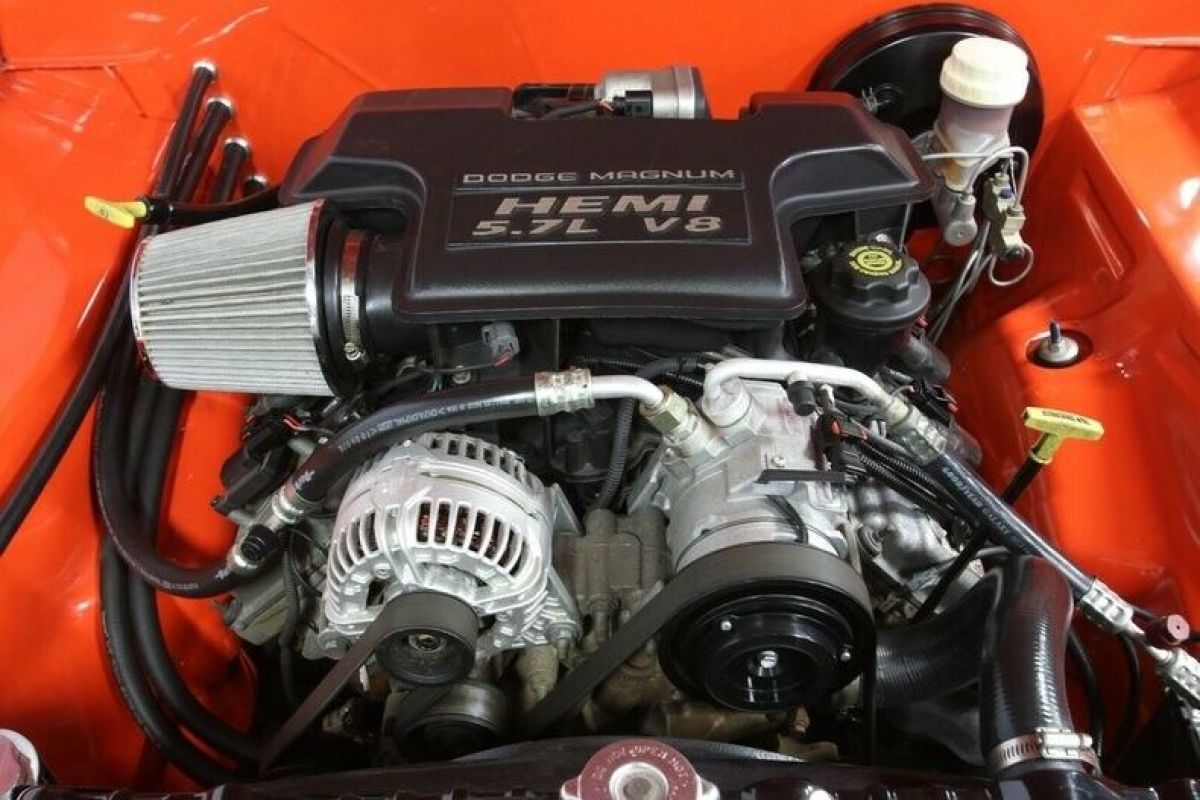 1970 Dodge Dart HEMI Restomod - photo 4