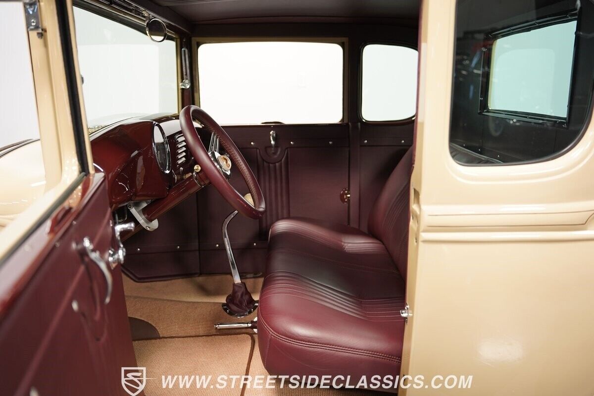 1931 Ford Coupe - photo 5