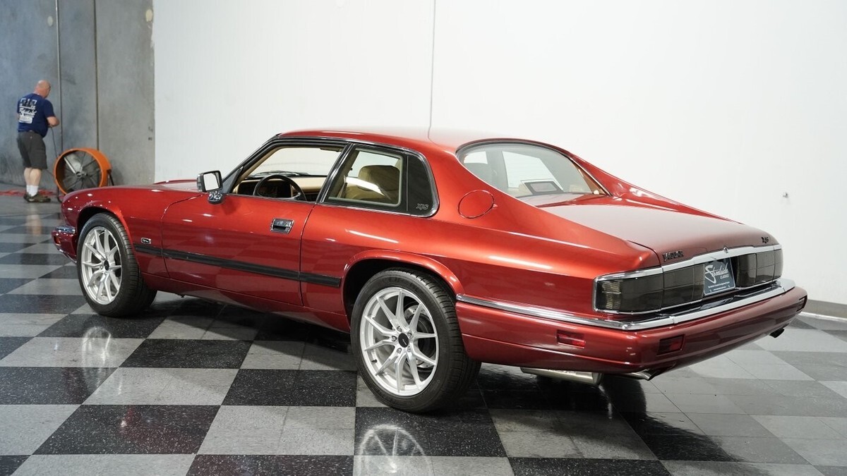 1994 Jaguar XJS LS3 Restomod - photo 8