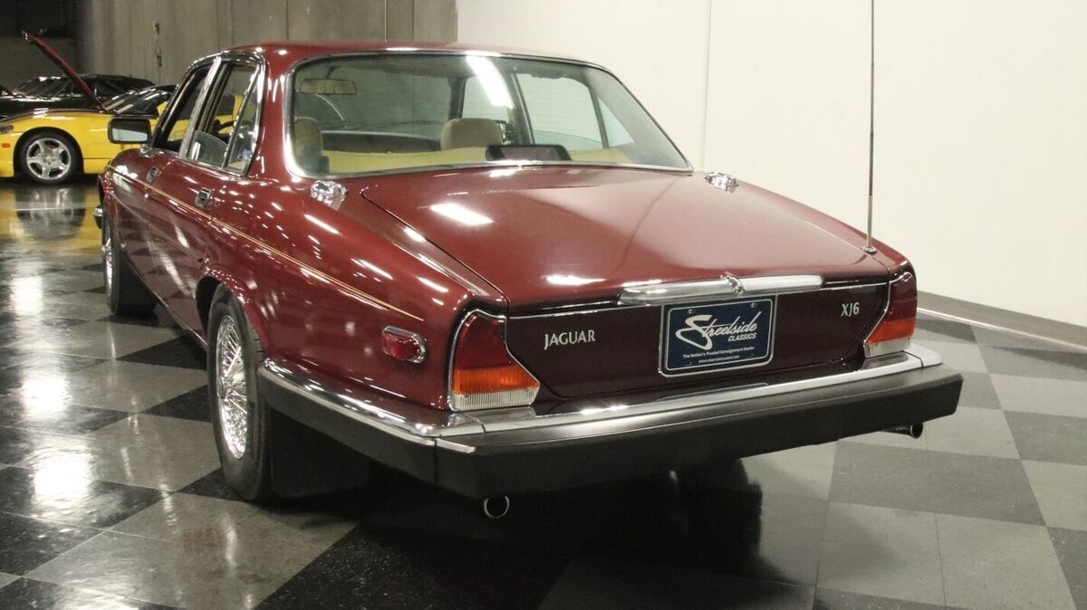 1986 Jaguar XJ6 - photo 8