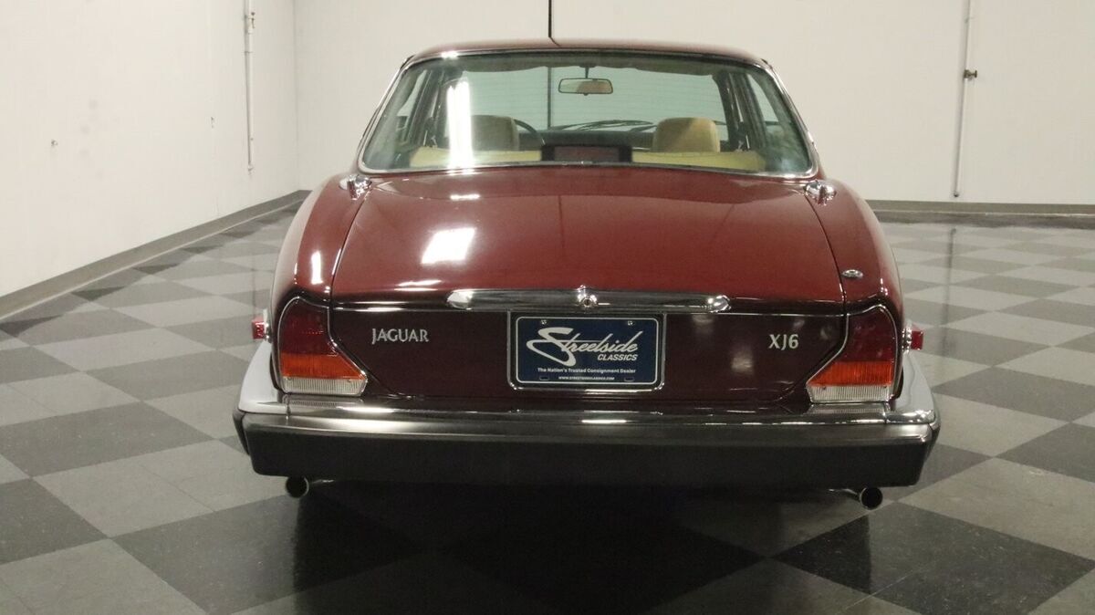 1986 Jaguar XJ6 - photo 9