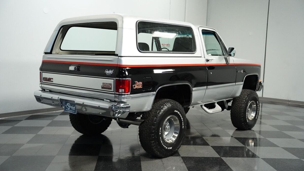 1985 GMC Jimmy Sierra Classic 4x4 - photo 11