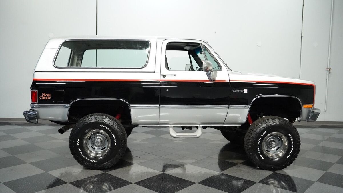 1985 GMC Jimmy Sierra Classic 4x4 - photo 12