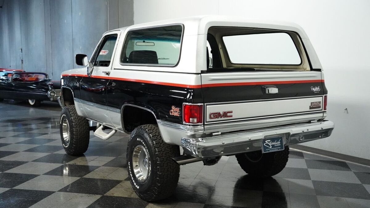 1985 GMC Jimmy Sierra Classic 4x4 - photo 8