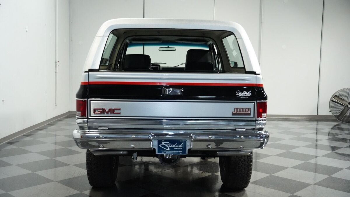 1985 GMC Jimmy Sierra Classic 4x4 - photo 9