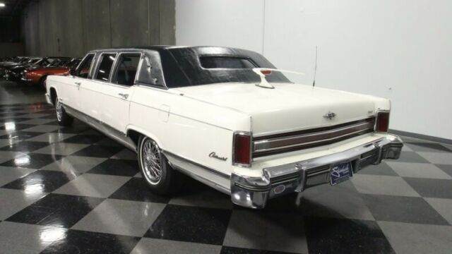 1975 Lincoln Continental Limousine - photo 10