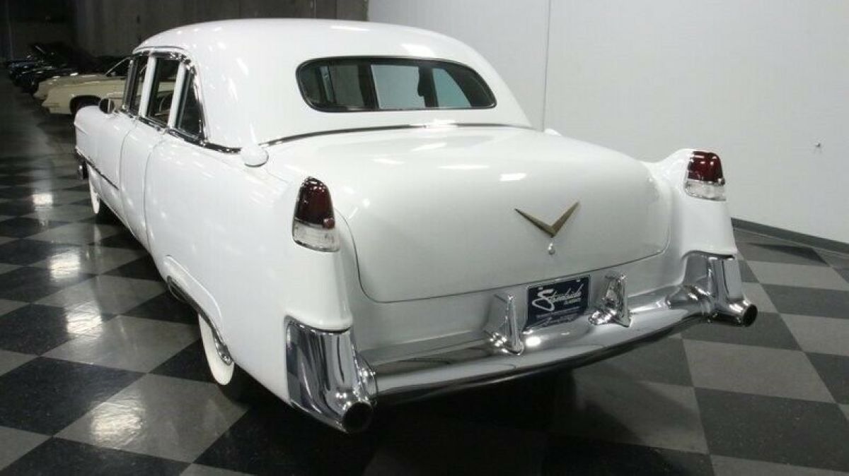 1954 Cadillac Fleetwood Series 75 Limo - photo 11