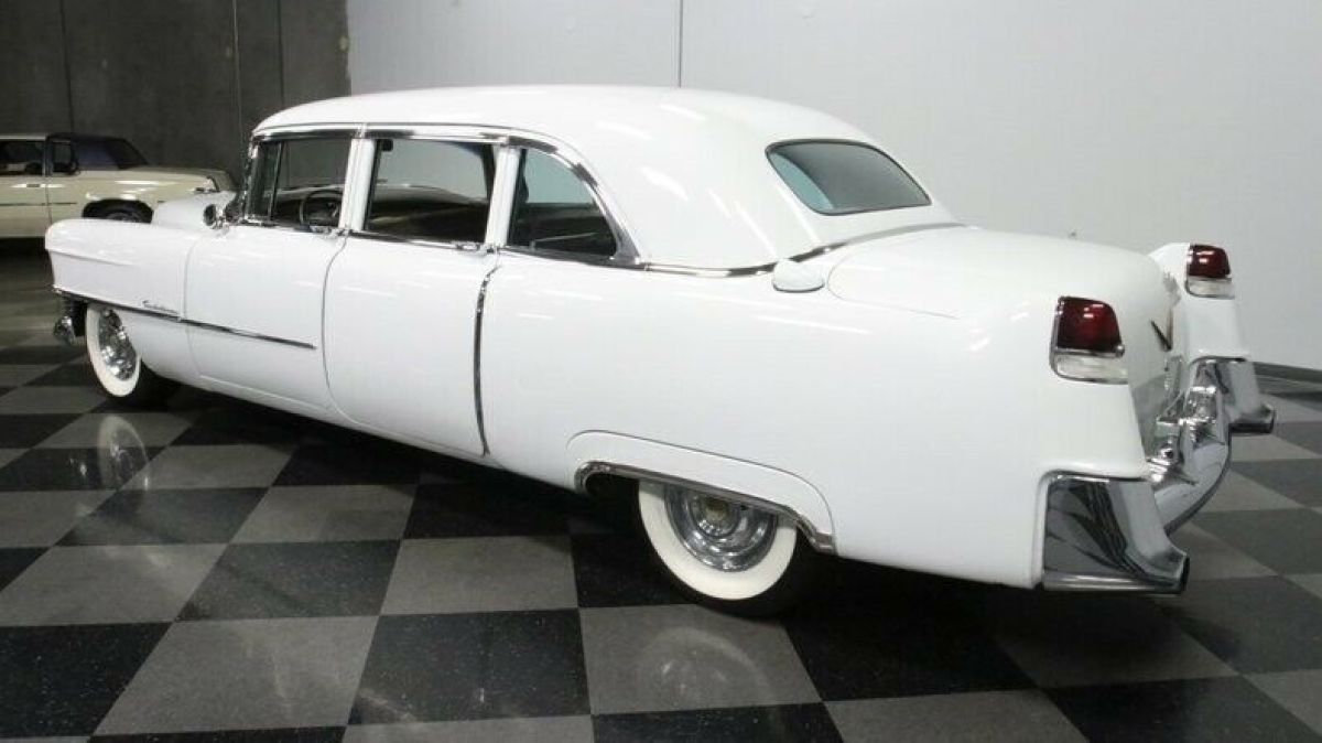 1954 Cadillac Fleetwood Series 75 Limo - photo 9