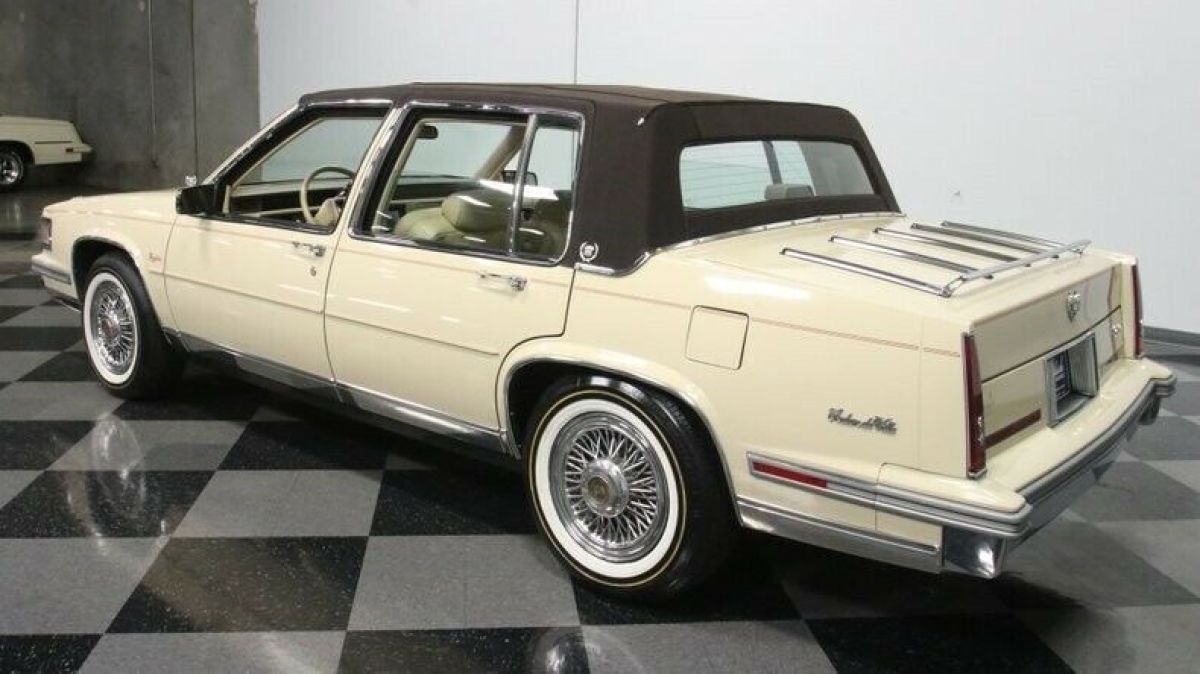 1986 Cadillac DeVille Fleetwood Edition - photo 9
