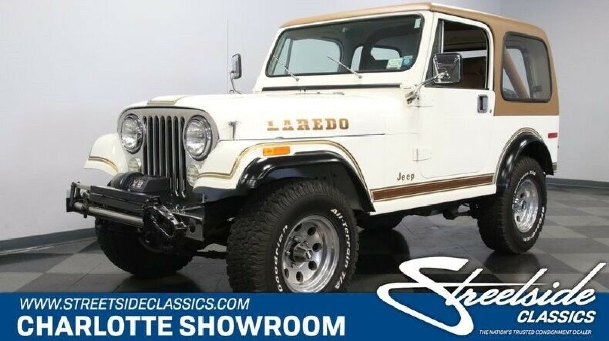 classic vintage chrome manual transmission 4 wheel drive hard top winch 1980 Jeep CJ Laredo