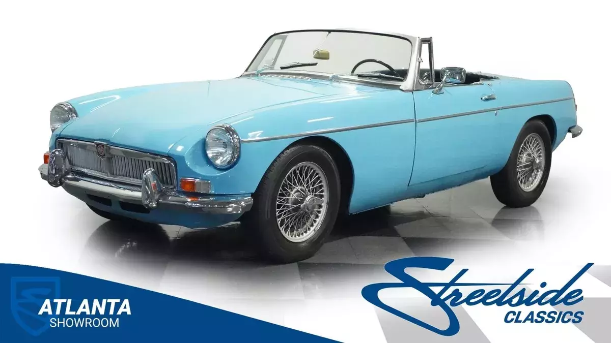 classic vintage chrome mgb 1798cc motor manual transmission convertible 1965 MG MGB