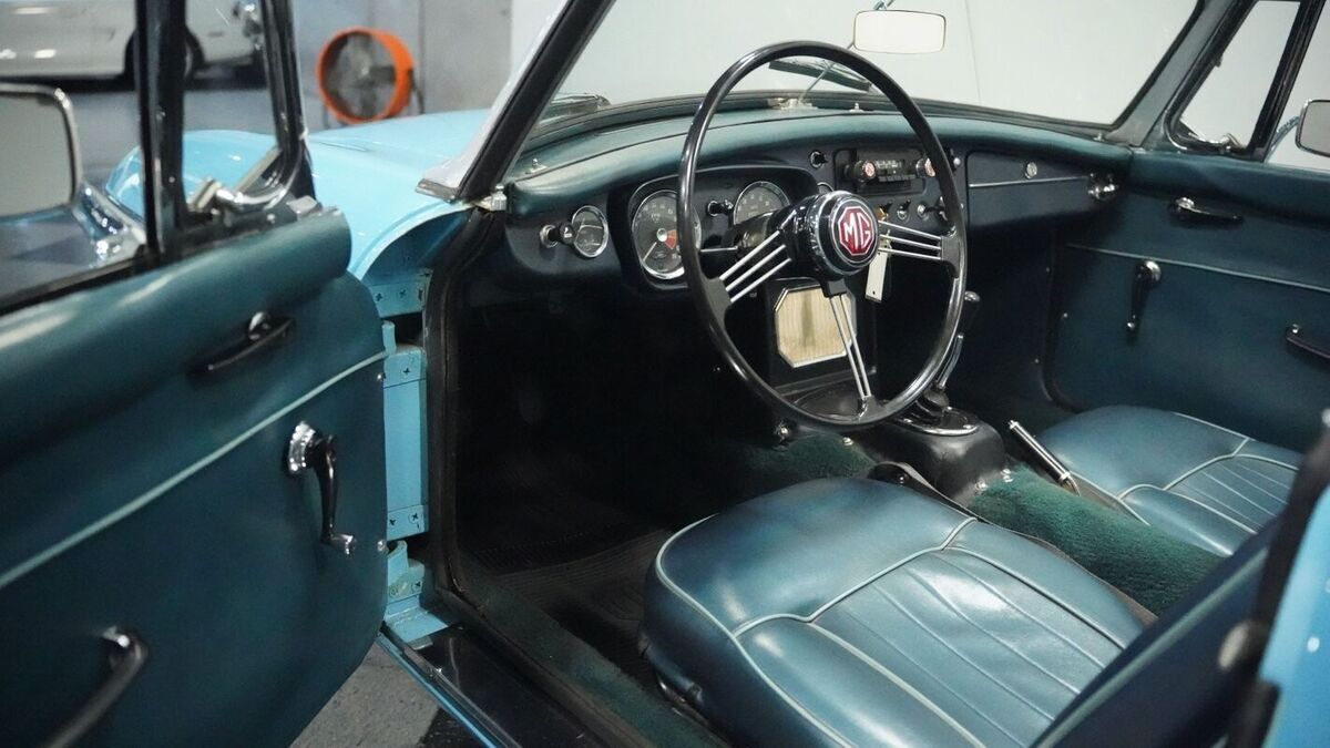1965 MG MGB - photo 5