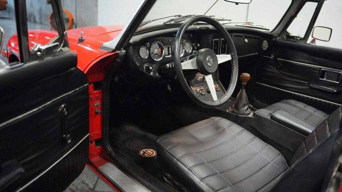 1975 MG MGB - photo 5