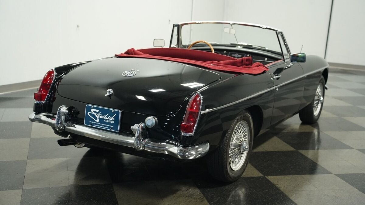 1967 MG MGB Roadster - photo 10